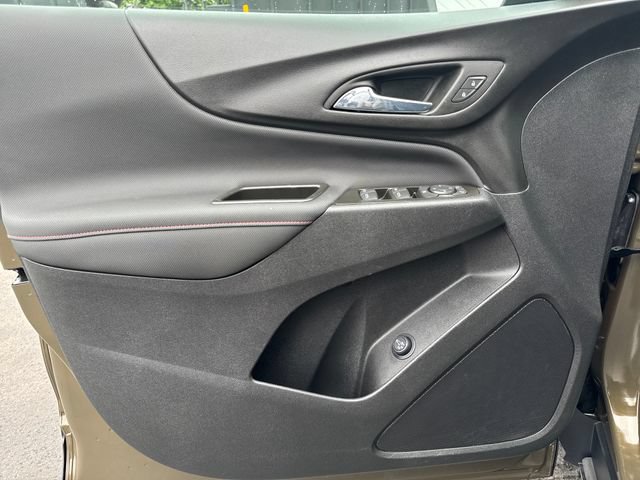 Used 2023 Chevrolet Equinox RS AWD/4WD image 10
