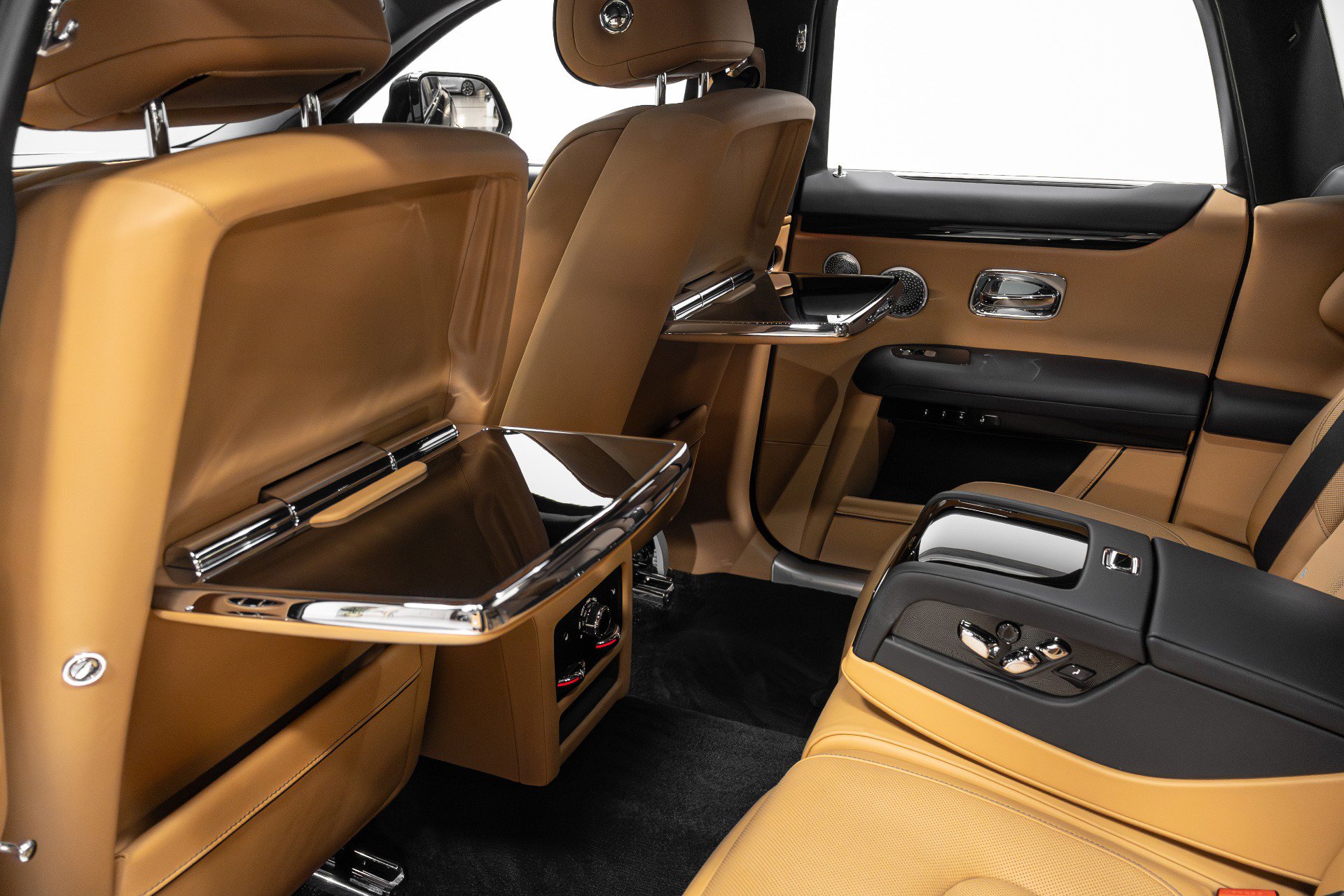 Used 2022 Rolls-Royce Ghost image 38