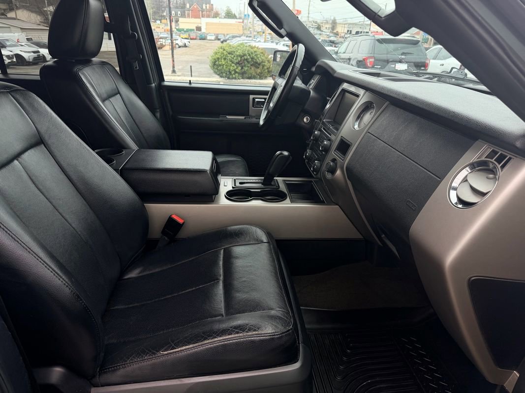 Used 2015 Ford Expedition EL XLT w/ Equipment Group 202A image 18
