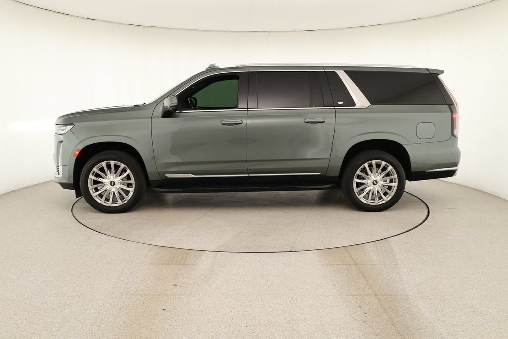 Used 2023 Cadillac Escalade ESV Premium Luxury AWD/4WD image 2