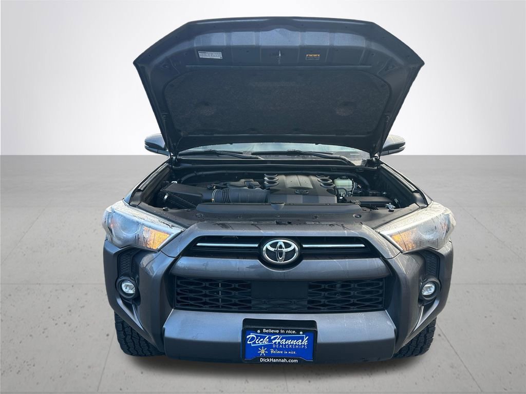 Used 2022 Toyota 4Runner SR5 Premium w/ Moonroof Package image 4