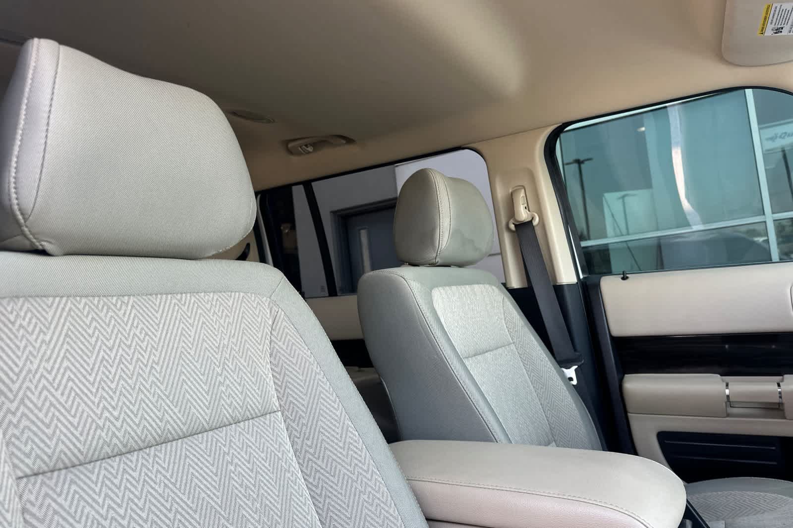Used 2016 Ford Flex SEL FWD image 18