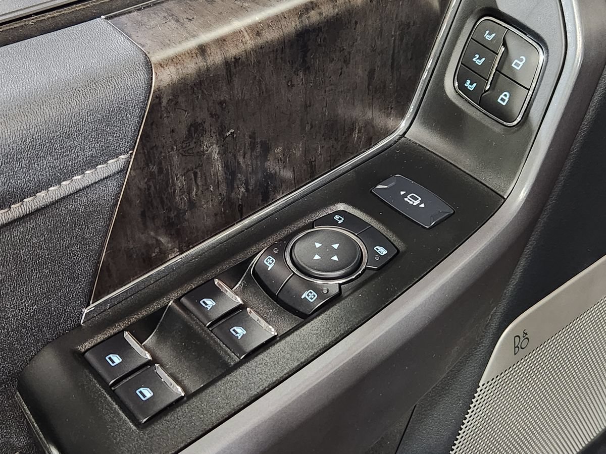 Used 2024 Ford F250 Lariat w/ Lariat Ultimate Package AWD/4WD image 46