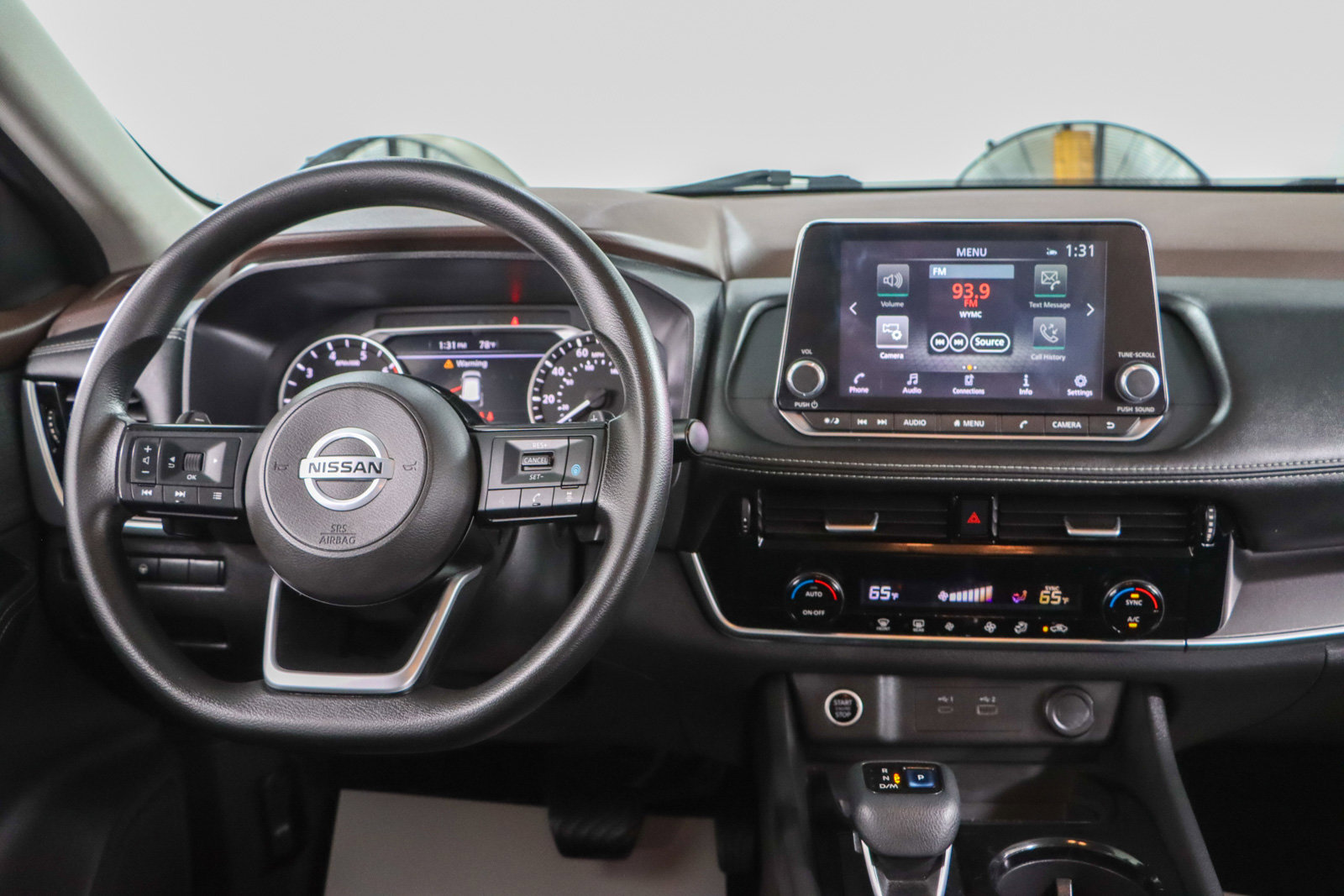 Used 2021 Nissan Rogue SV image 17