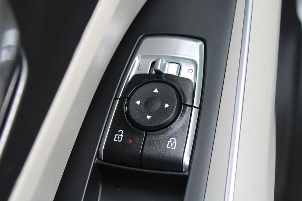 Certified 2025 Kia Sorento S w/ Panoramic Sunroof Package FWD image 21