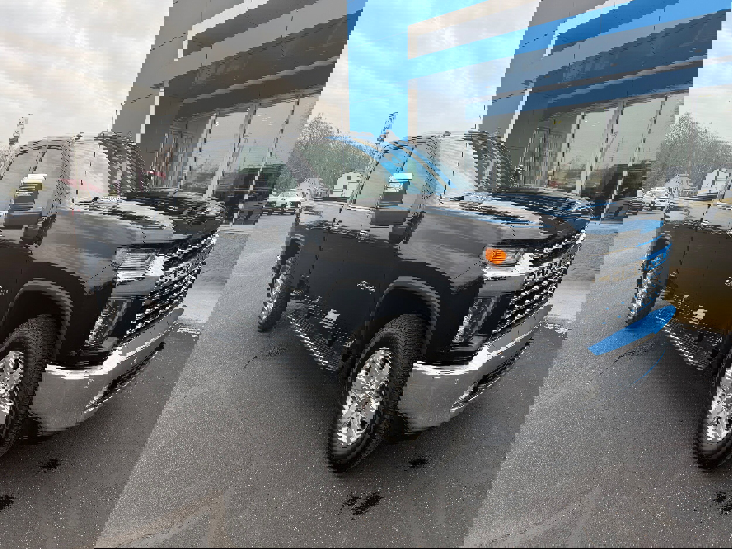 Used 2020 Chevrolet Silverado 3500 LTZ w/ LTZ Plus Package image 3