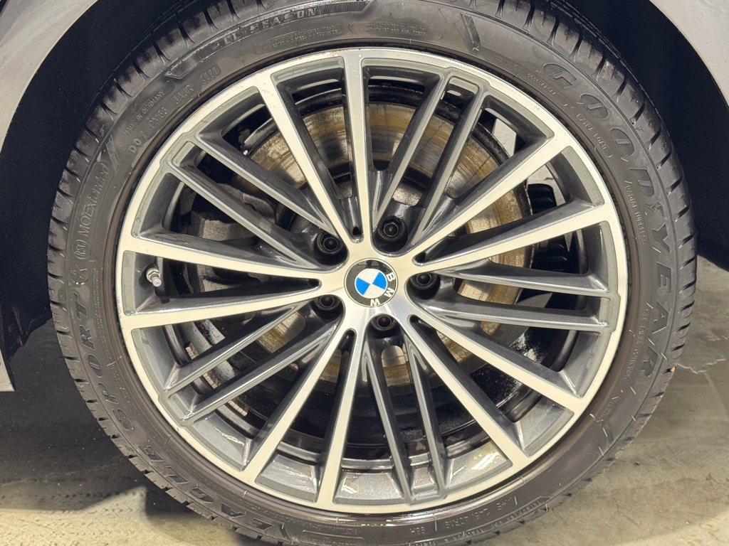 Used 2023 BMW 540i xDrive w/ Convenience Package AWD/4WD image 8