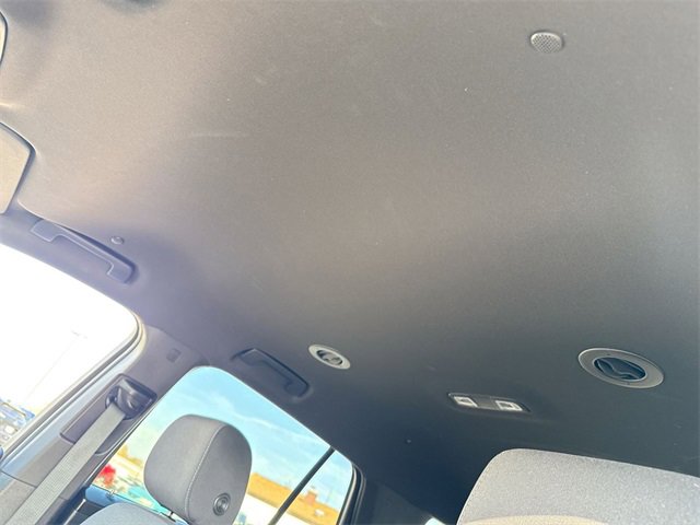 Used 2023 Chevrolet Traverse LT image 22