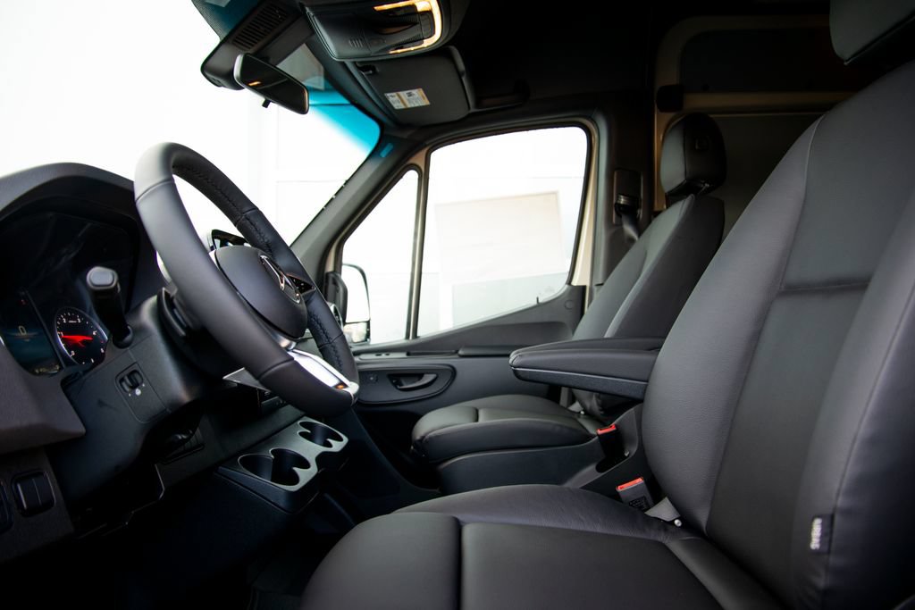 New 2026 Mercedes-Benz Sprinter 2500 image 13