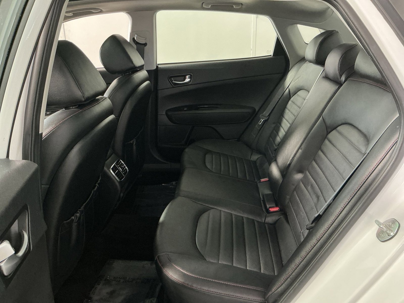 Used 2020 Kia Optima SX image 32