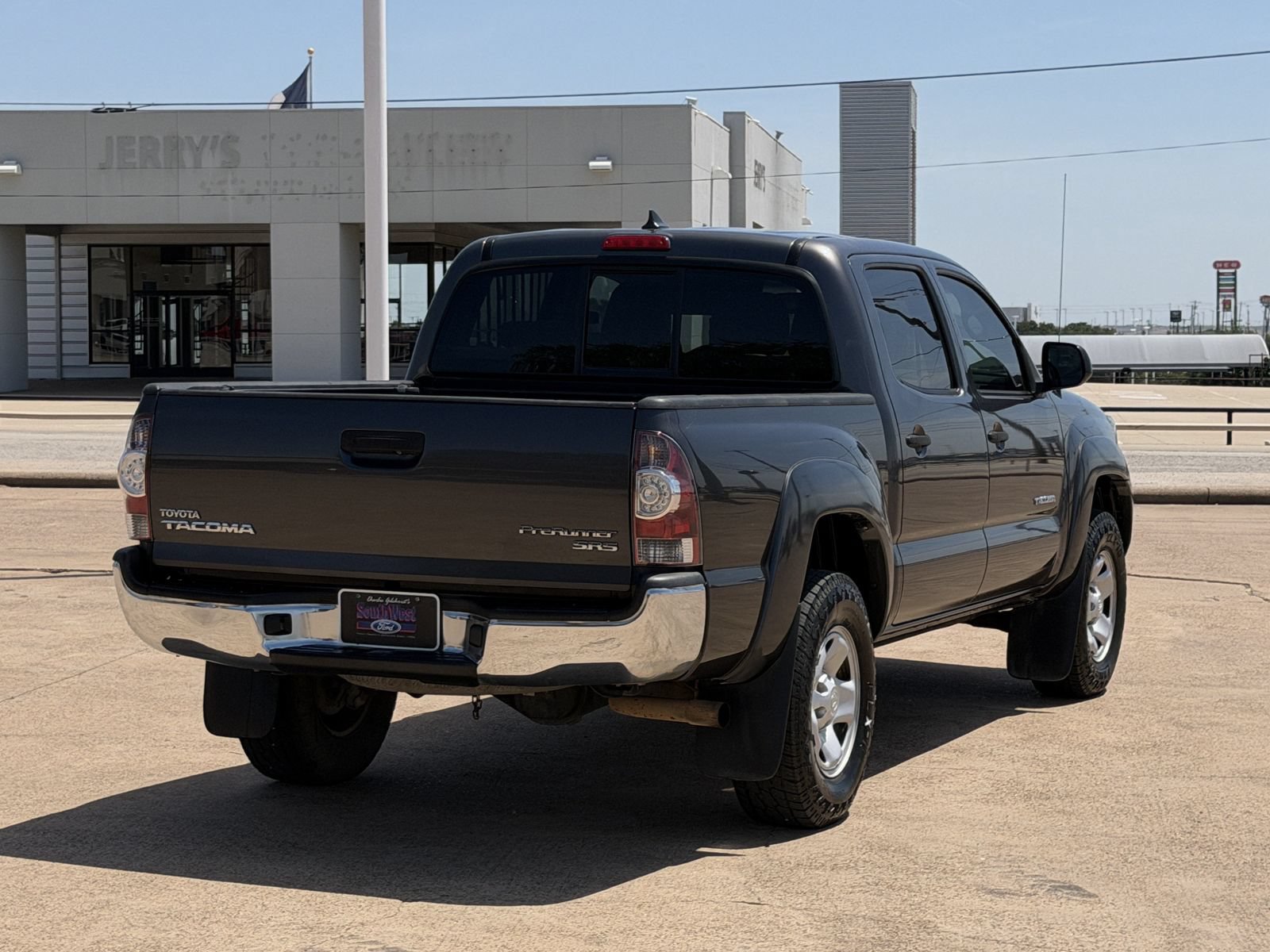 Used 2012 Toyota Tacoma PreRunner w/ SR5 Pkg RWD image 4