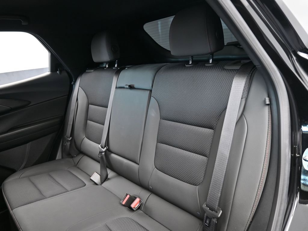 Used 2023 Chevrolet TrailBlazer RS w/ Convenience Package image 30