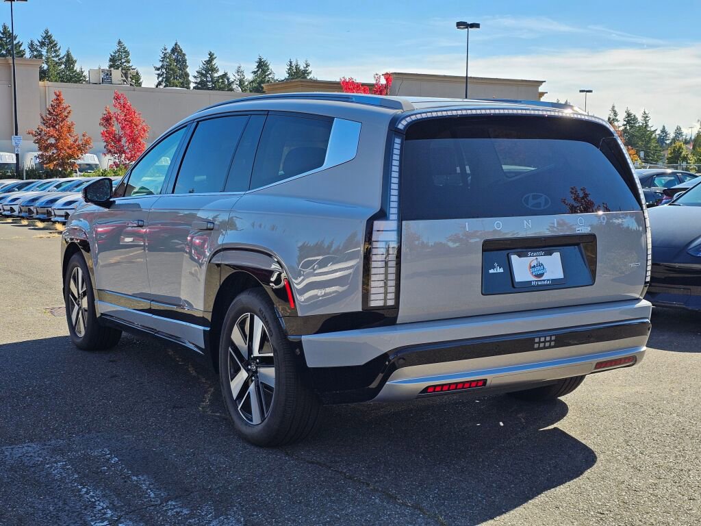 New 2026 Hyundai Ioniq 9 SEL image 5