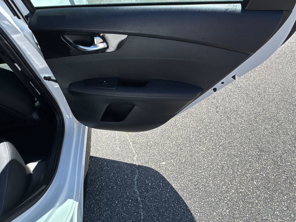 Used 2023 Kia Forte GT-Line FWD image 16