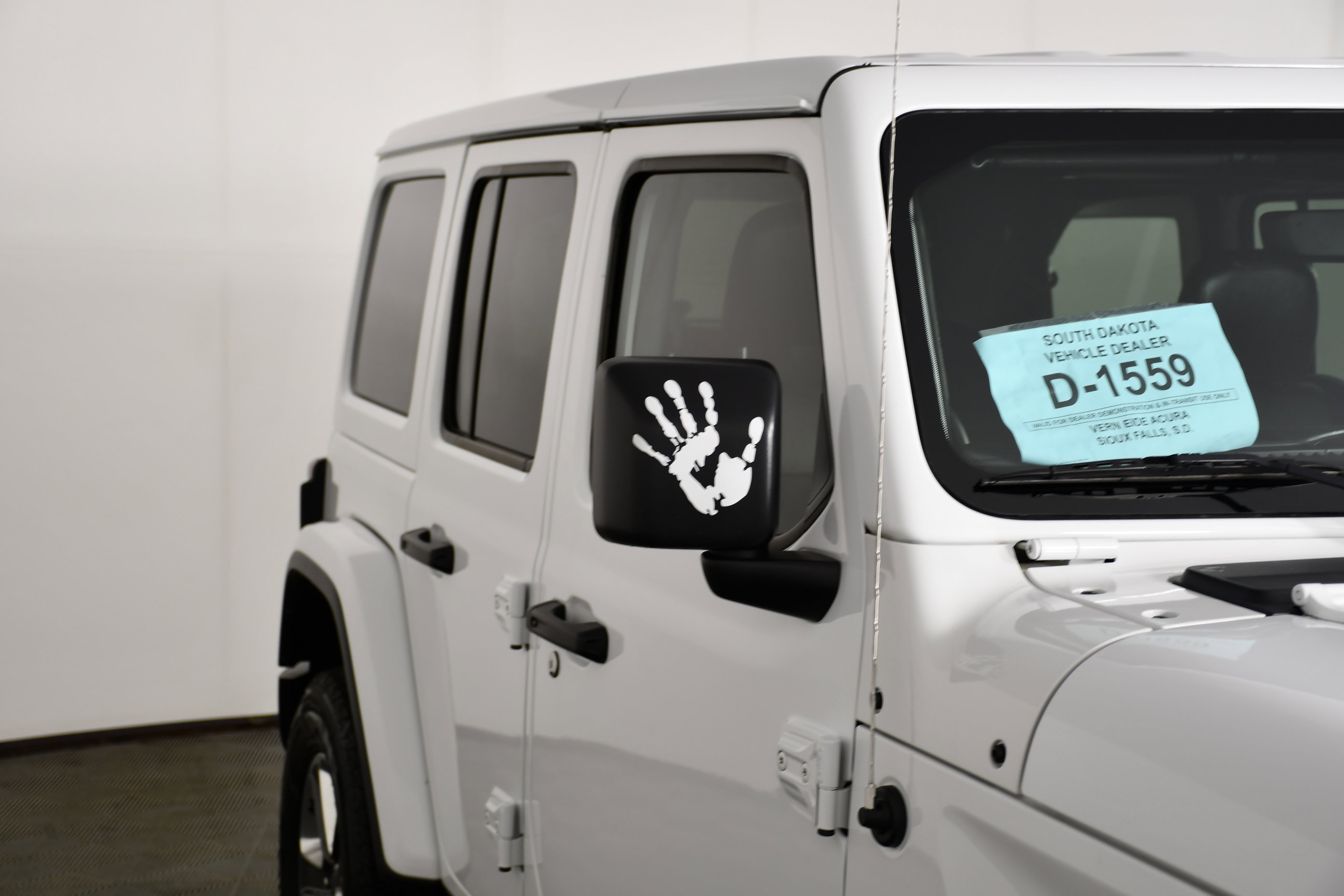 Used 2020 Jeep Wrangler Unlimited Sahara AWD/4WD image 14