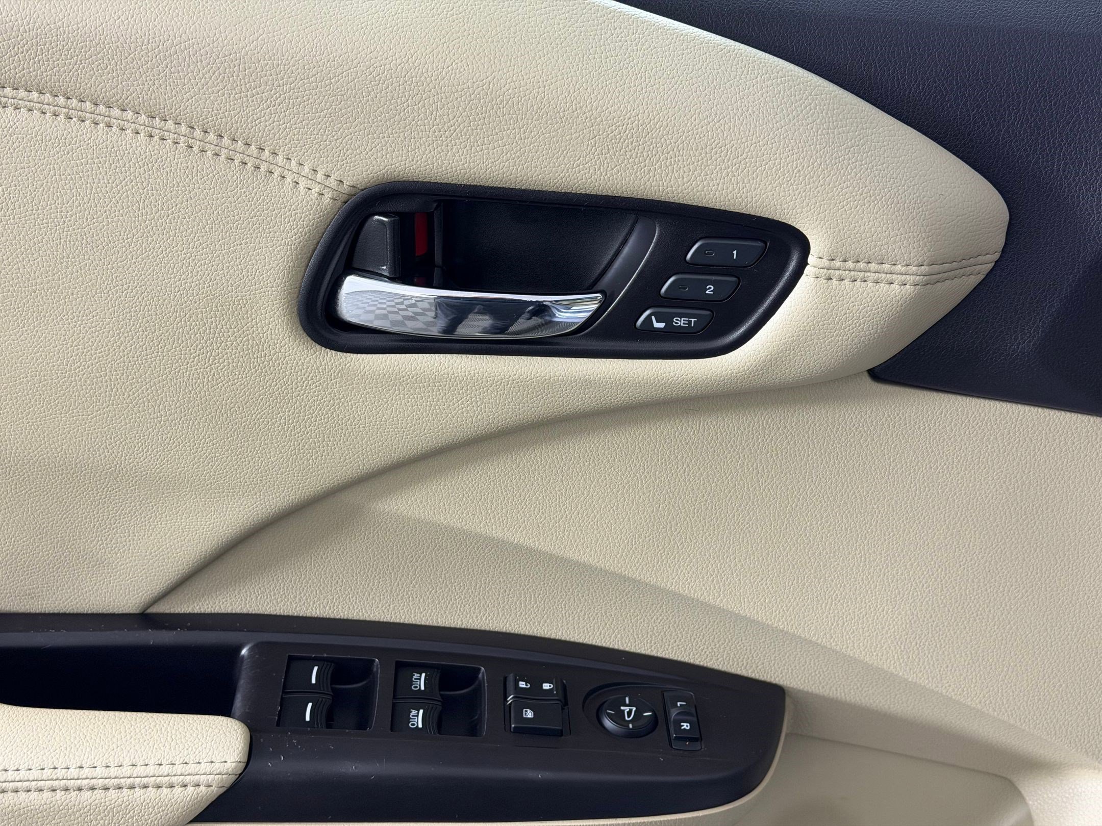 Used 2014 Acura RDX AWD w/ Technology Package image 13