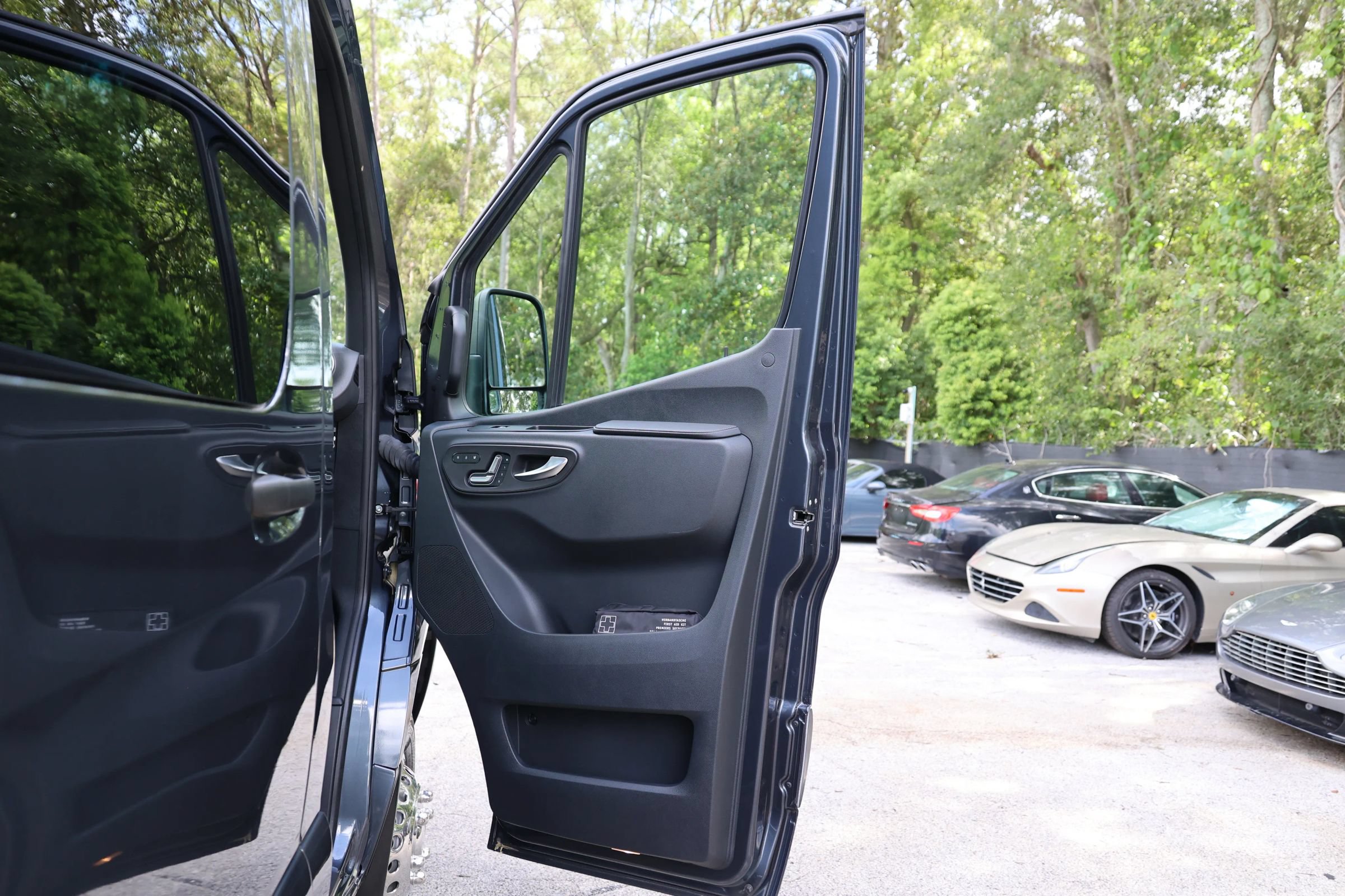 Used 2024 Mercedes-Benz Sprinter 3500 w/ Parking Package image 39