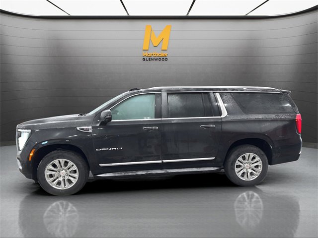 Used 2025 GMC Yukon XL Denali image 4
