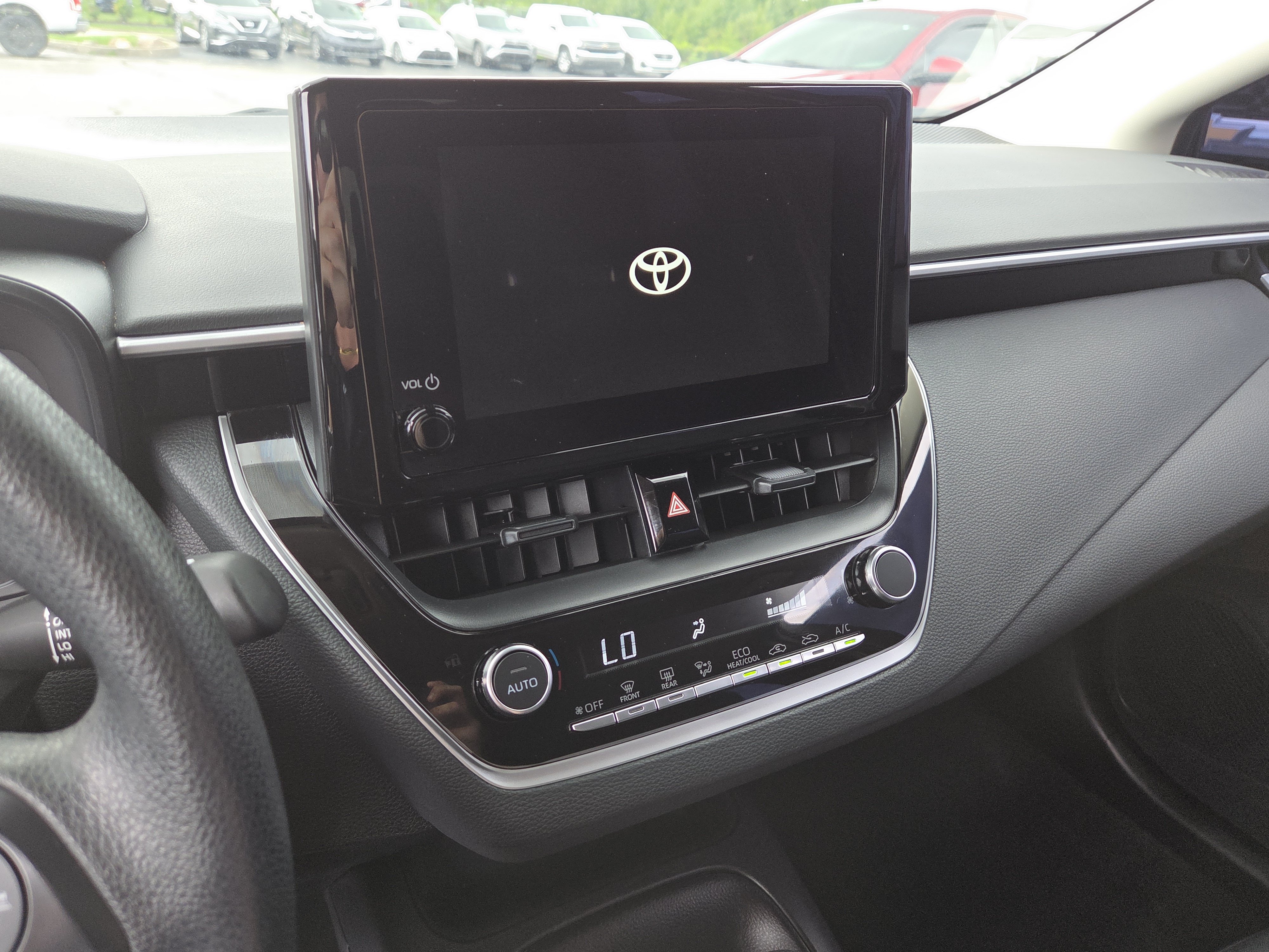 Used 2025 Toyota Corolla LE FWD image 17