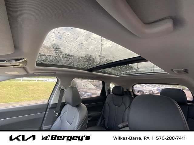 Certified 2025 Kia Sorento EX AWD/4WD image 16
