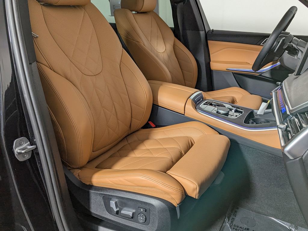 Certified 2024 BMW X5 xDrive40i w/ Premium Package image 28