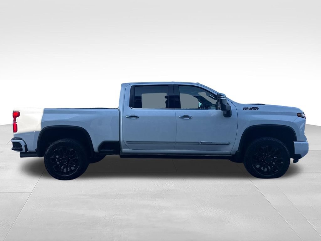 Used 2024 Chevrolet Silverado 2500 High Country w/ LPO, Dark Essentials Package AWD/4WD image 7