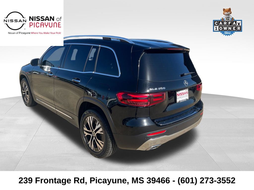 Used 2024 Mercedes-Benz GLB 250 image 3