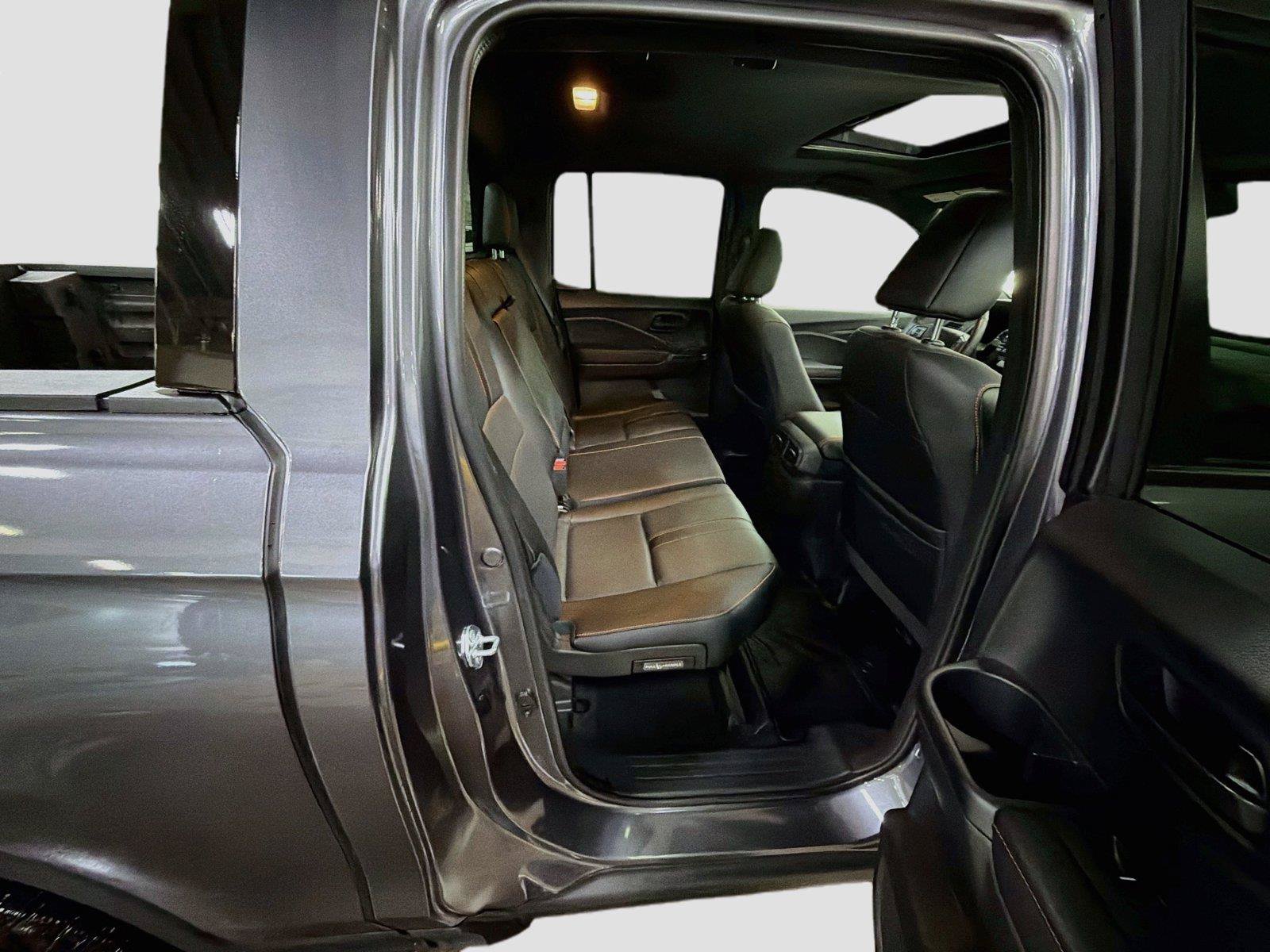 Used 2025 Honda Ridgeline TrailSport image 26