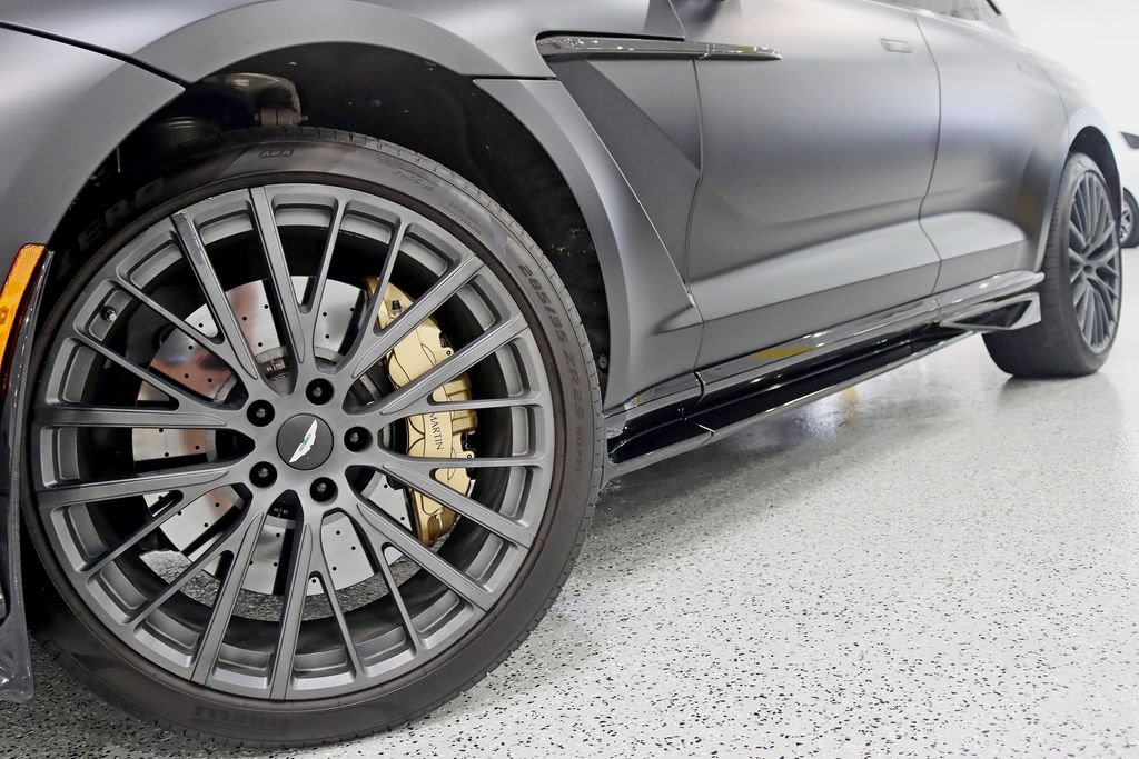 Used 2023 Aston Martin DBX 707 AWD/4WD image 4