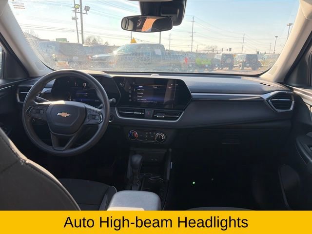 Used 2024 Chevrolet TrailBlazer LS image 17