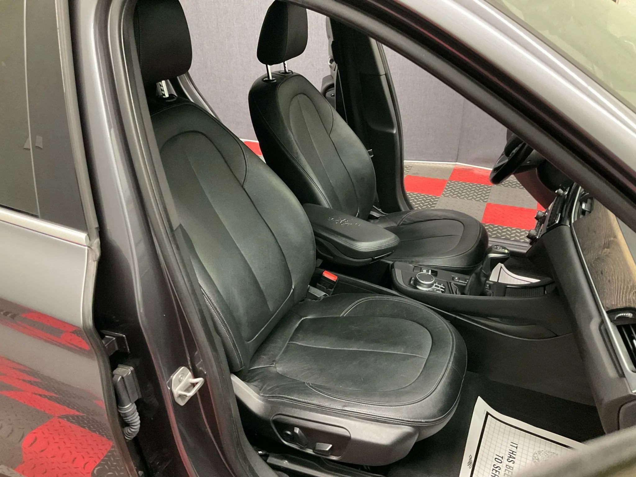 Used 2017 BMW X1 xDrive28i image 12