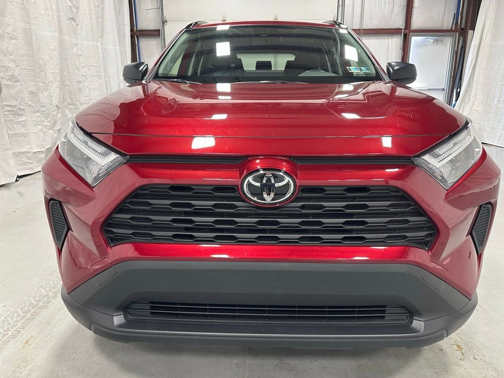 Used 2025 Toyota RAV4 LE AWD/4WD image 2