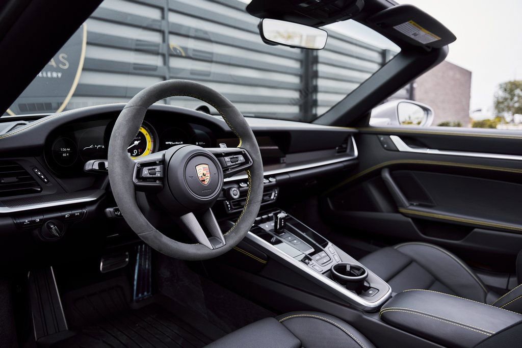 Used 2025 Porsche 911 Turbo S image 2