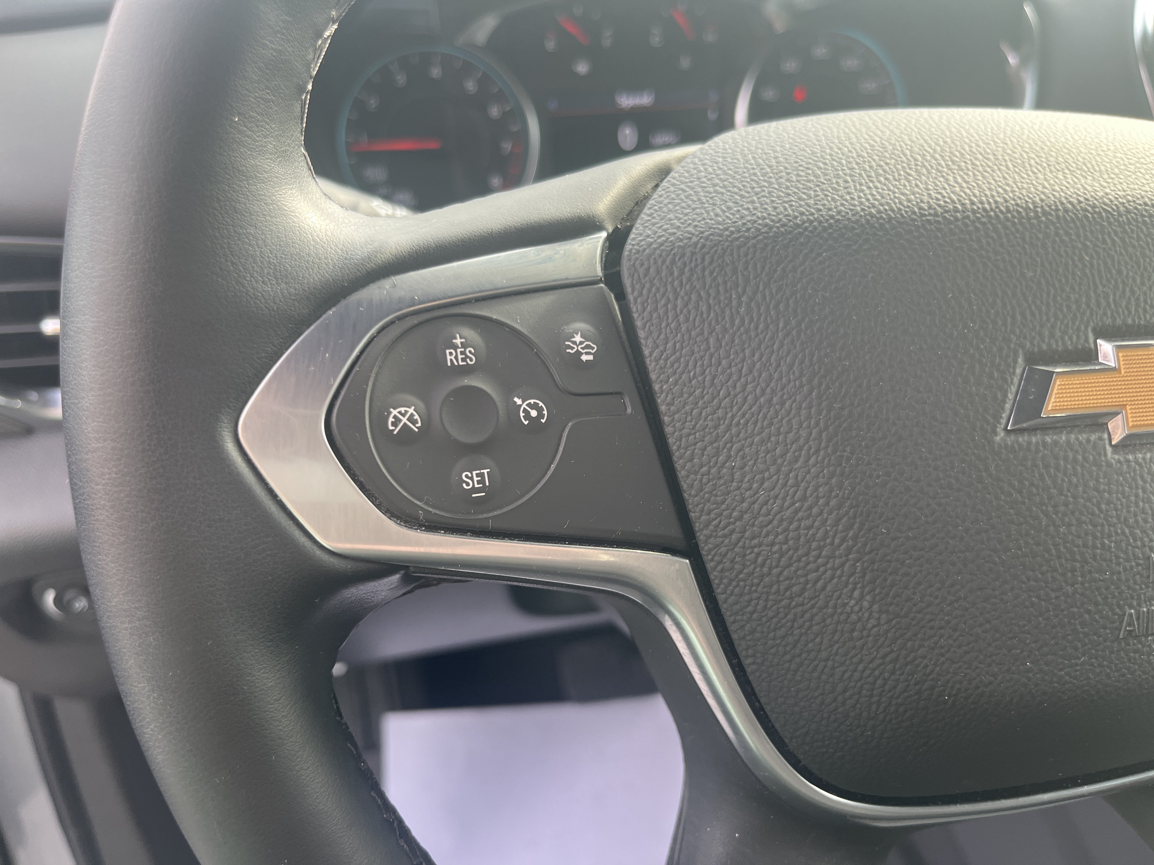 Used 2023 Chevrolet Traverse LT w/ LPO, Floor Liner Package AWD/4WD image 21