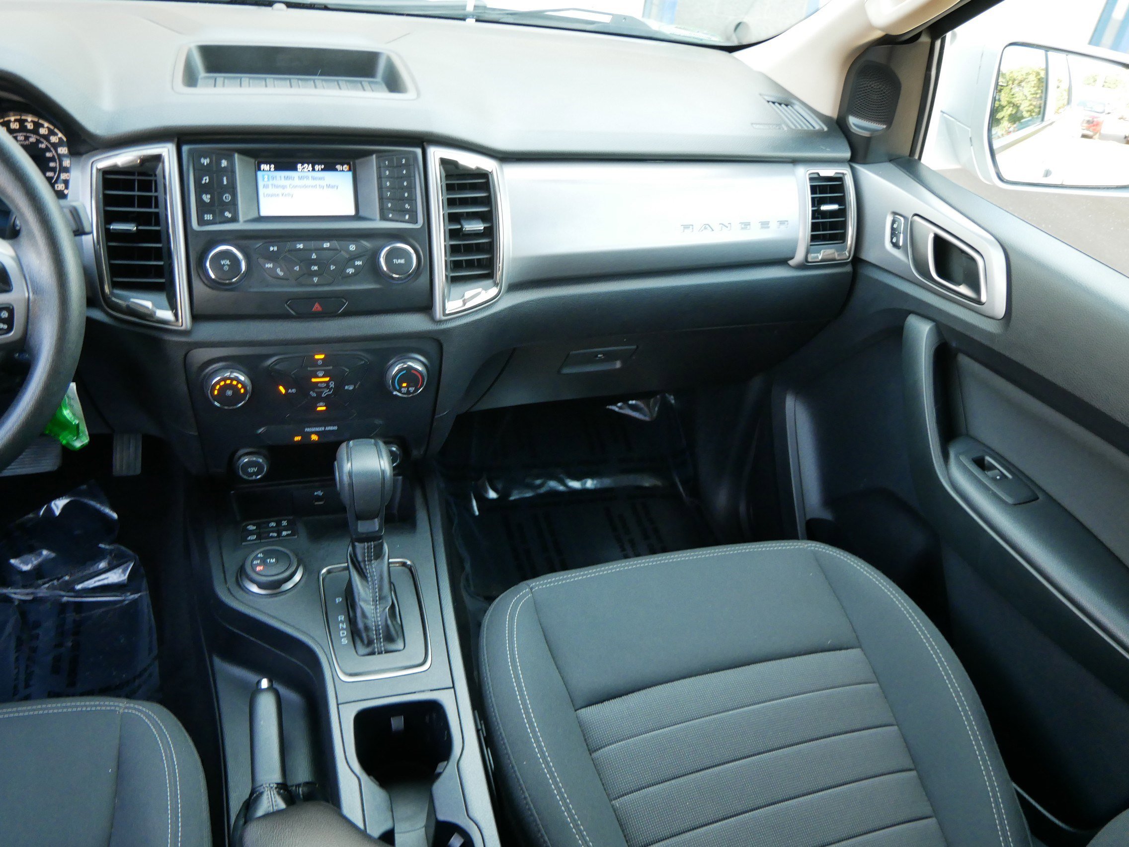 Used 2019 Ford Ranger XLT w/ FX4 Off-Road Package image 11