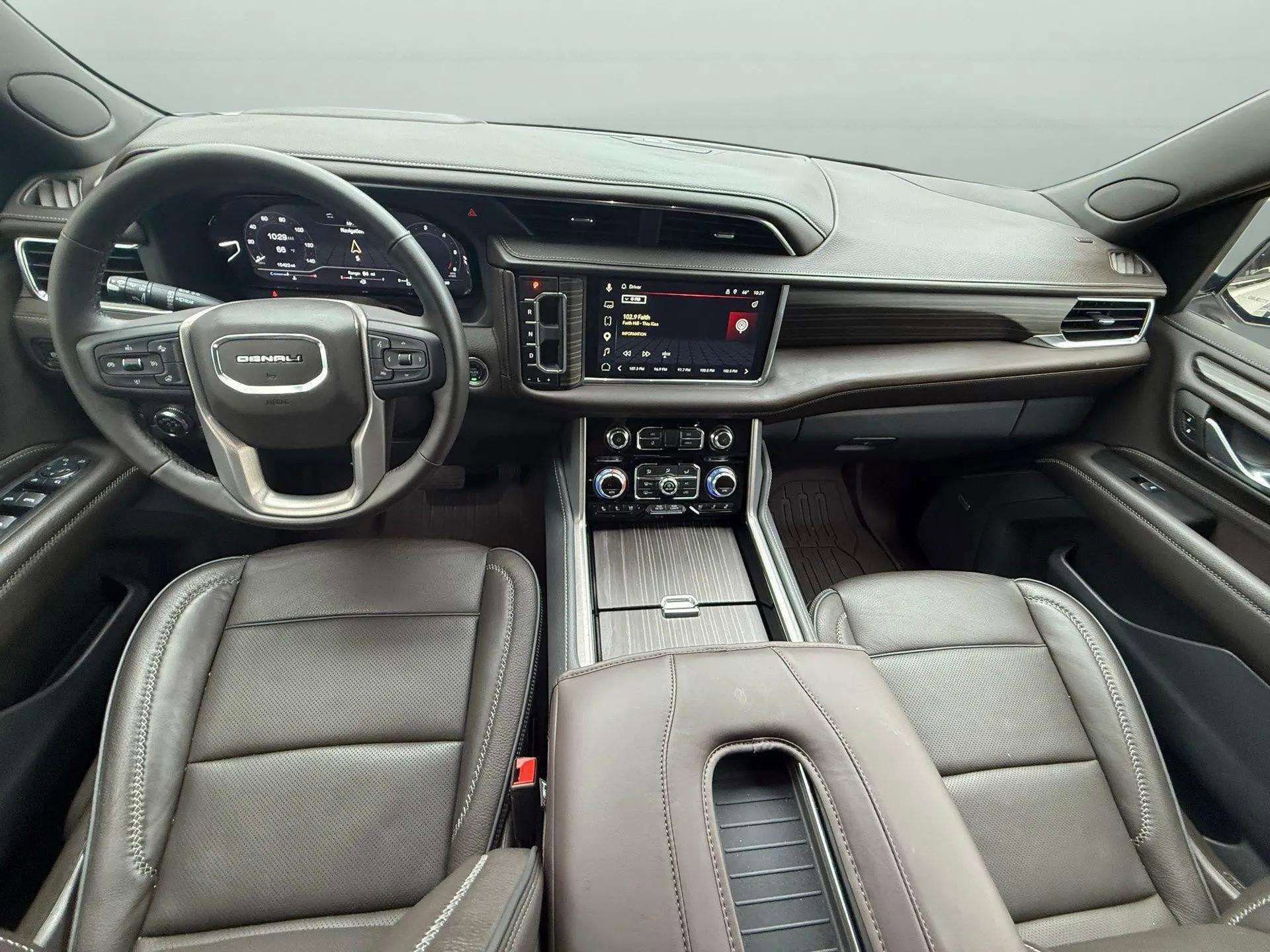 Used 2024 GMC Yukon Denali image 4