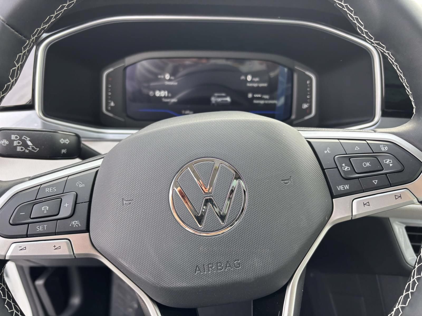 New 2026 Volkswagen Taos SEL AWD/4WD image 18