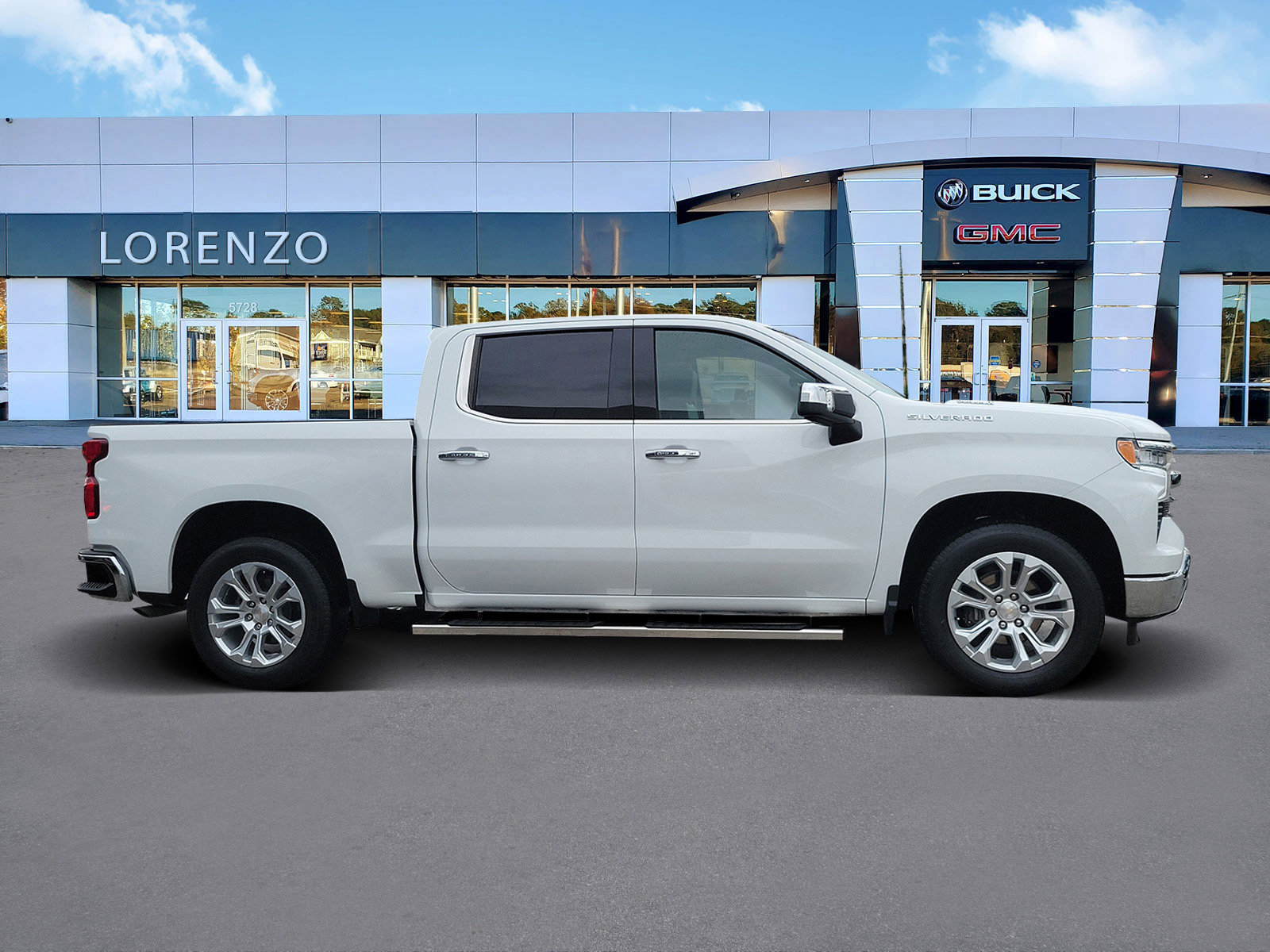 Used 2024 Chevrolet Silverado 1500 LTZ image 4