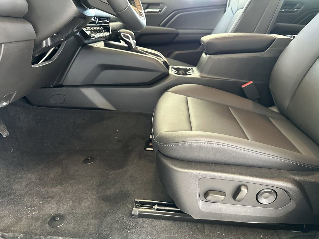 New 2026 GMC Canyon Elevation w/ Convenience Package image 13