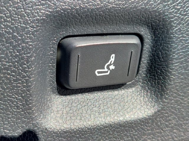 Used 2024 Toyota Tacoma SR5 AWD/4WD image 21