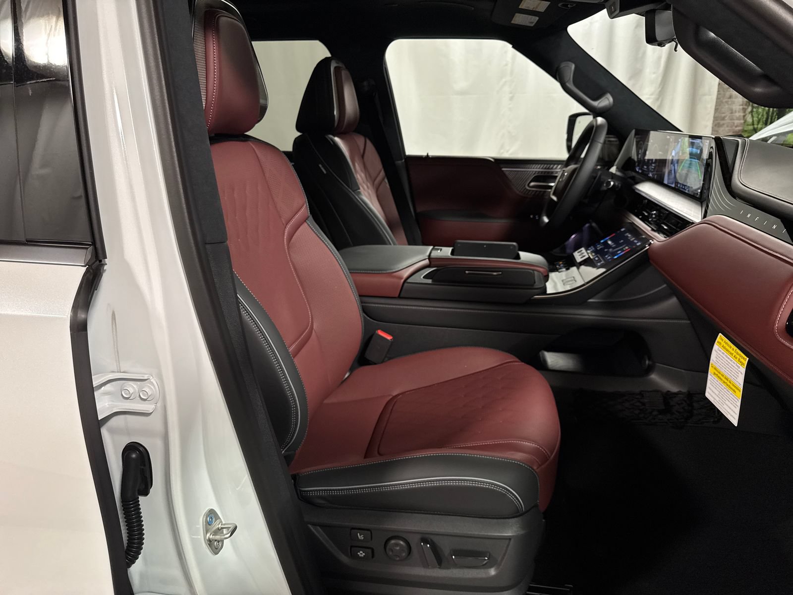 New 2027 INFINITI QX80 Autograph AWD/4WD image 24