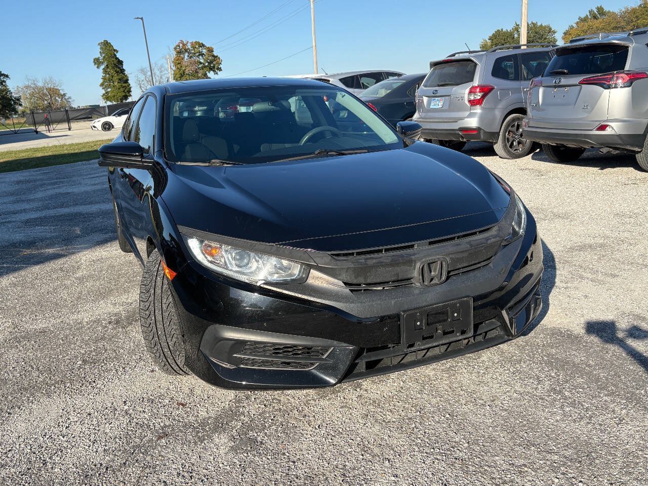 Used 2018 Honda Civic EX image 12