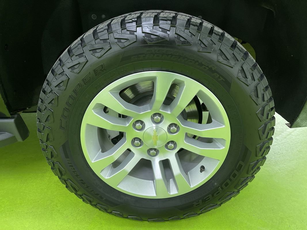 Used 2017 Chevrolet Tahoe LT image 15