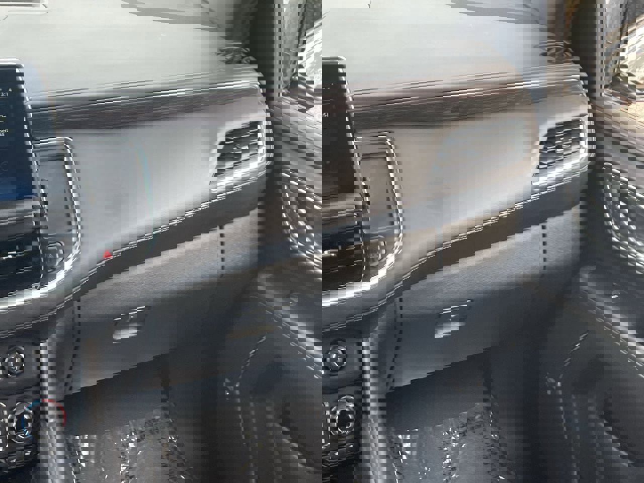 Used 2024 Chevrolet Tahoe LT image 18