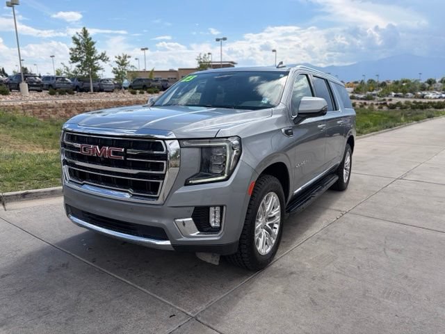Used 2023 GMC Yukon XL SLT w/ SLT Luxury Package AWD/4WD video 3