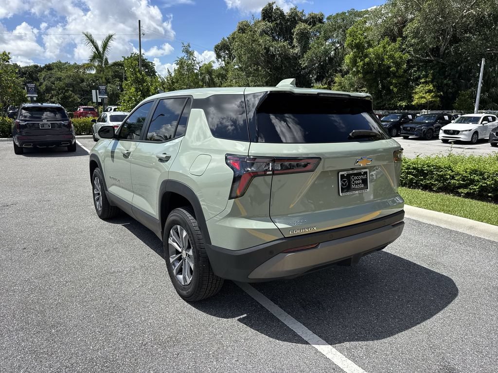 Used 2026 Chevrolet Equinox LT FWD image 13
