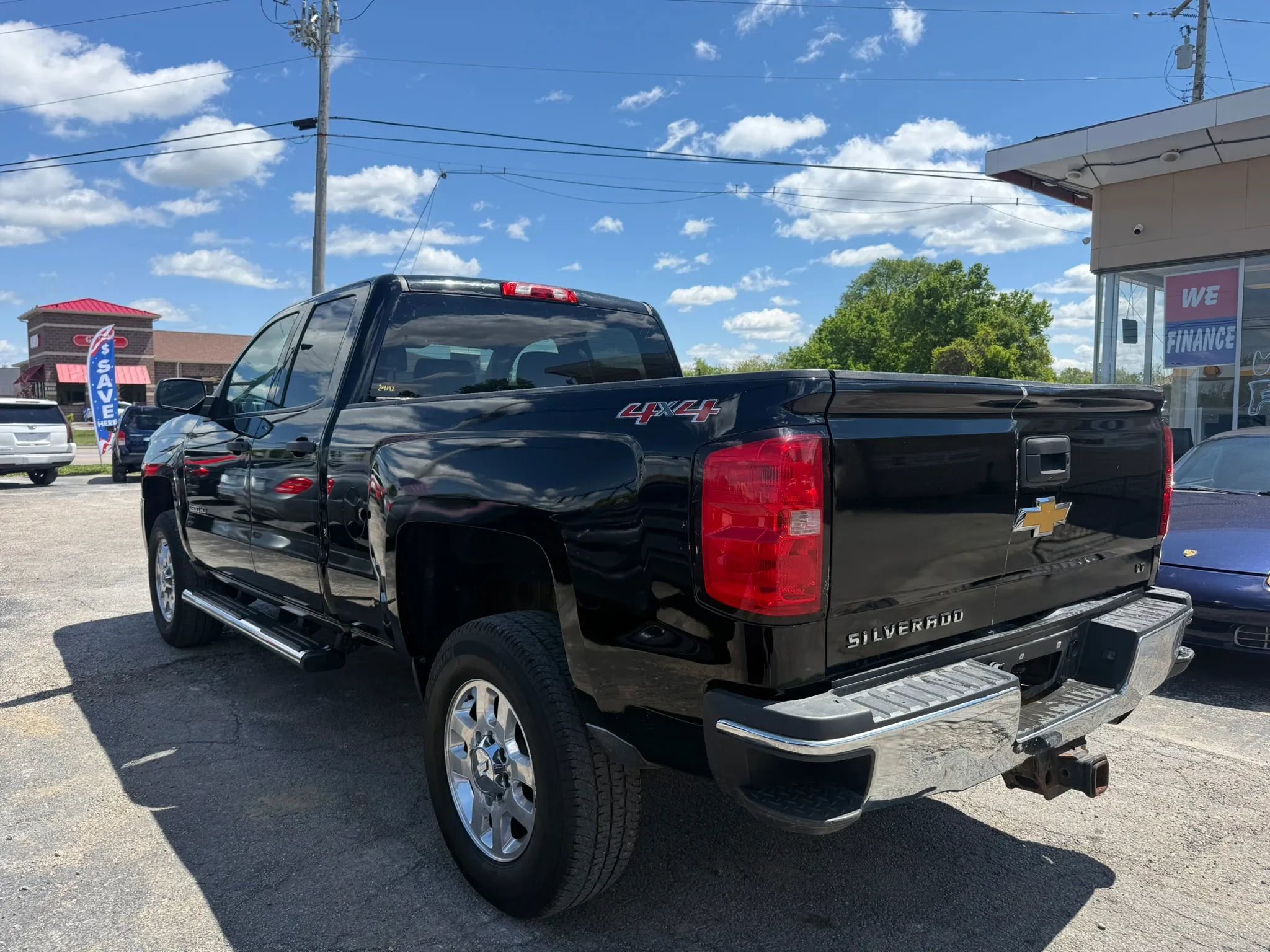 Used 2015 Chevrolet Silverado 2500 LT w/ LT Convenience Package AWD/4WD image 4