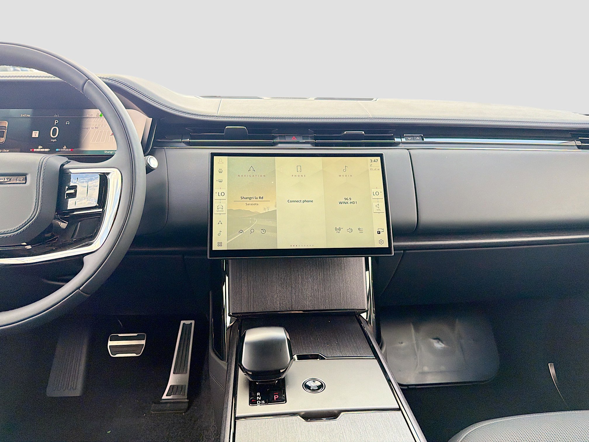 New 2026 Land Rover Range Rover Long Wheel Base SV image 19