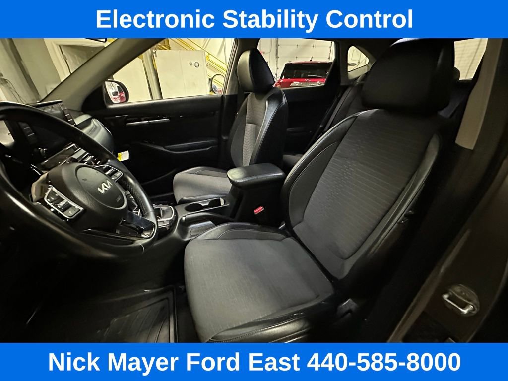 Used 2023 Kia Seltos S image 14