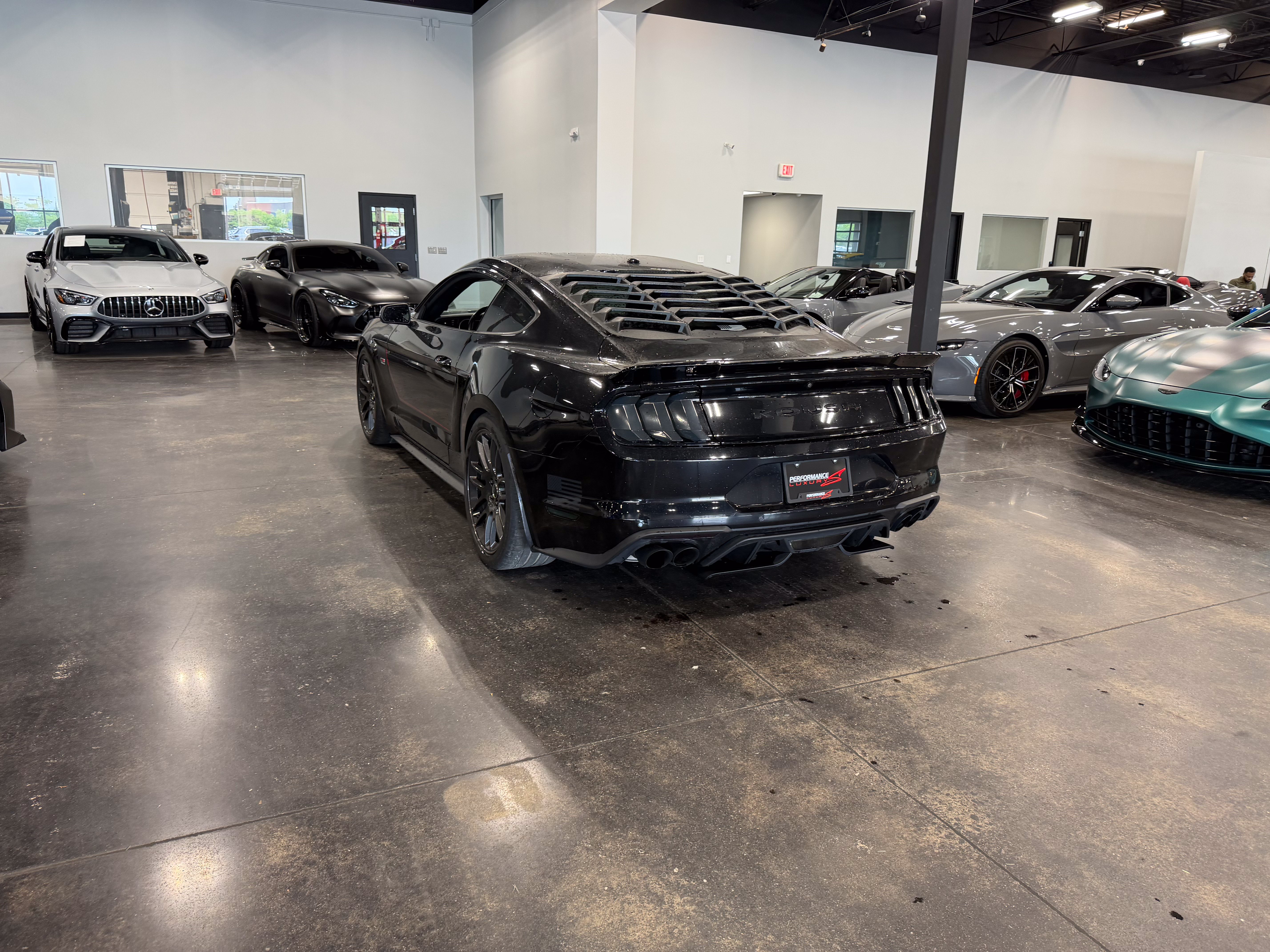 Used 2019 Ford Mustang GT Premium w/ GT Performance Package RWD image 7